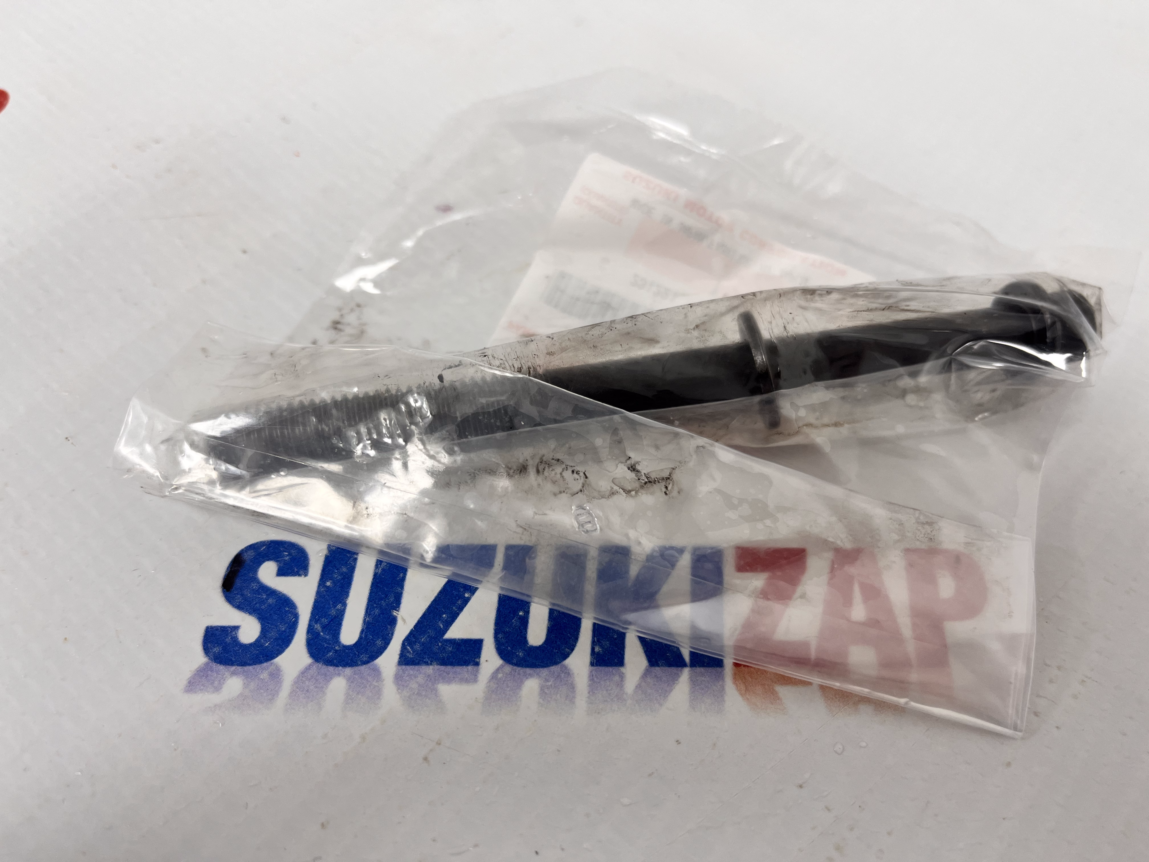 Комплект (10шт) оригинальных болтов ГБЦ  для двигателя M16A, M13A, M15A Suzuki