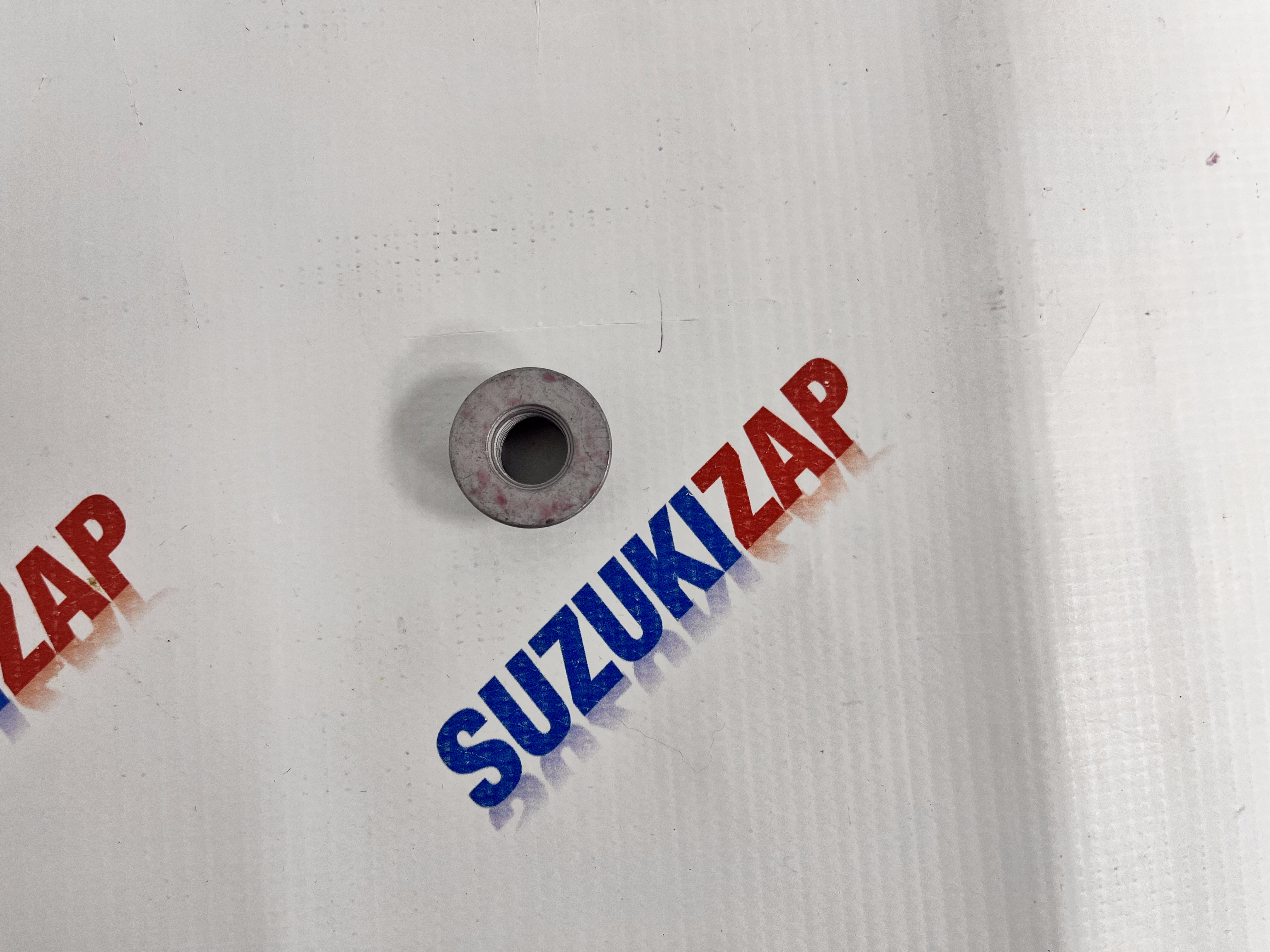 Гайка сход-развальная Suzuki Grand Vitara 2005-2015г.в. Оригинал