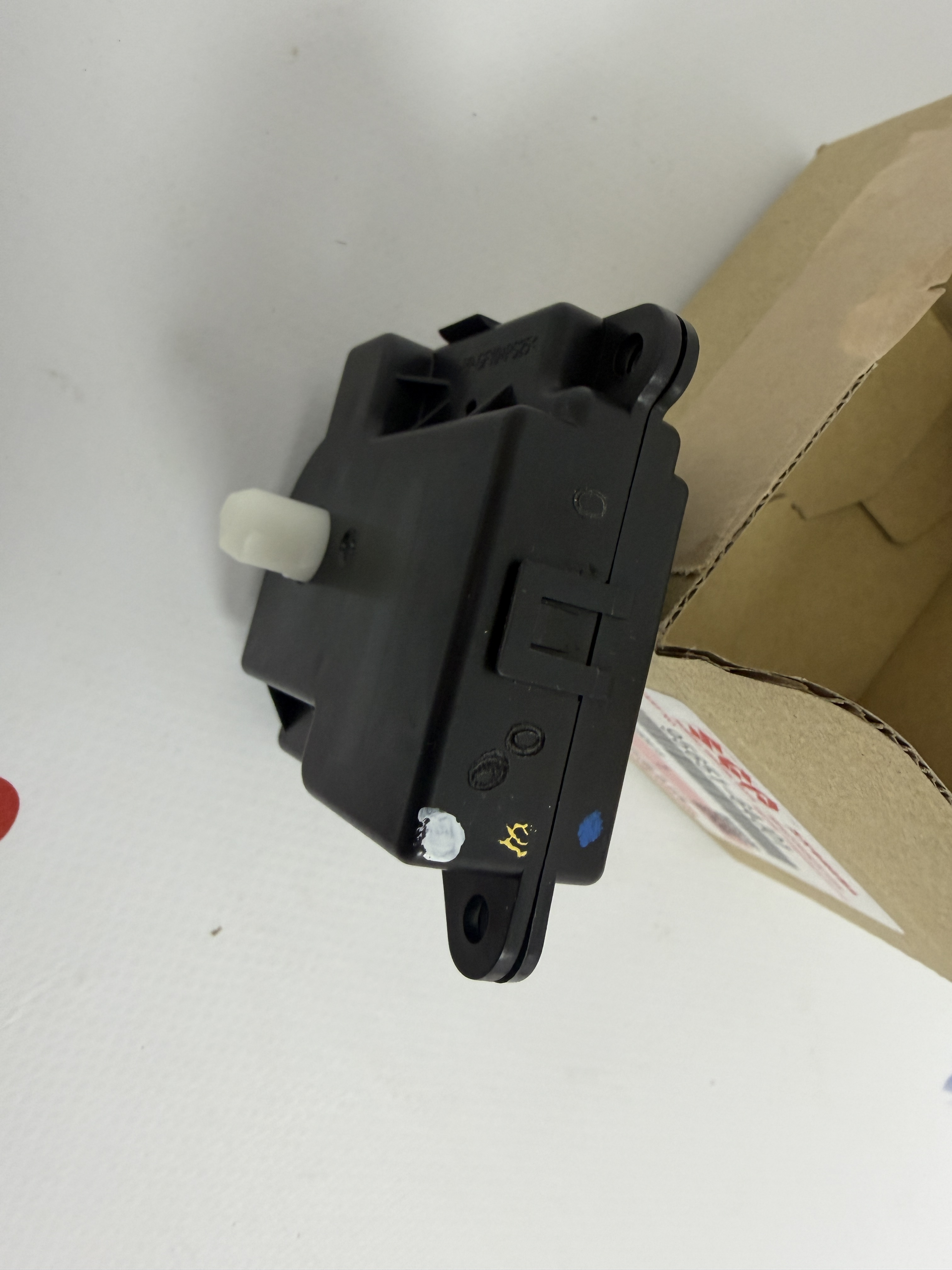 Моторчик заслонок печки Suzuki Grand Vitara 2005-2015 г.в. M16A J20A J24B Оригинал